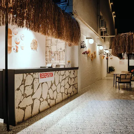 Talles Comfort Hotel Çeşme